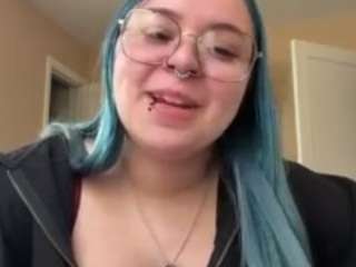 Live webcam model lavishlay on Soda Cams