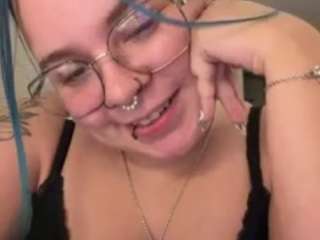 Live webcam model lavishlay on Soda Cams