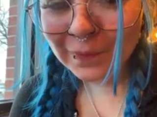 Live webcam model lavishlay on Soda Cams