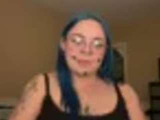 Live webcam model lavishlay on Soda Cams