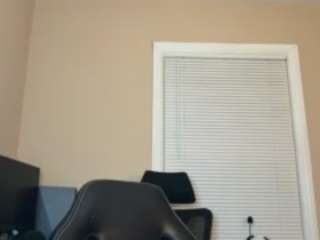 Live webcam model lavishlay on Soda Cams