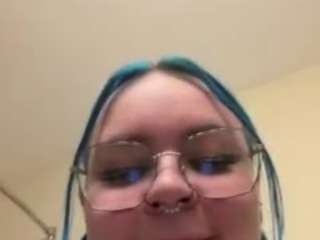 Live webcam model lavishlay on Soda Cams