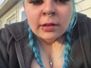 Live webcam model lavishlay on Soda Cams