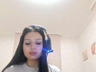 lunaferrarin Live Webcam on CamSoda