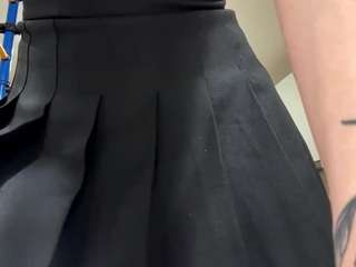 RobbynOkihara live cam preview