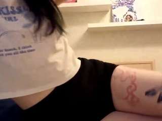 RobbynOkihara live cam preview