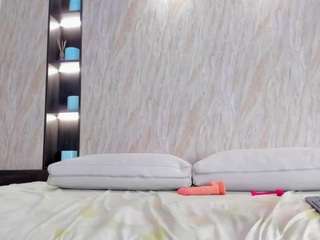 alina-hart Live Webcam on CamSoda