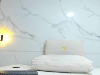 Alina-Hart live cam preview