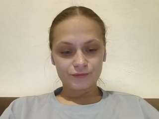 betseydarco's CamSoda show and profile