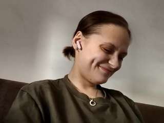 betseydarco's CamSoda show and profile