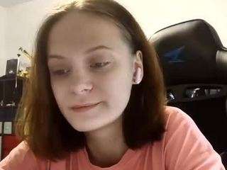 le modèle betseydarco est en webcam porno dans un show sur le site camsoda, il possède les tags suivants: ass,striptease,no smoking,play,raven hair,sexting,shaved,skinny,spank,spanking,strip,submissive,naughty,tattoos,tease,teen 18,tiny tits,twerk,upskirt,wet