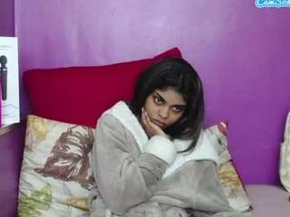 Este modelo está en vivo ahora. indianicon21