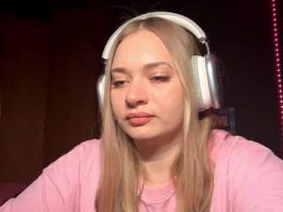 kamalavasta's CamSoda show and profile