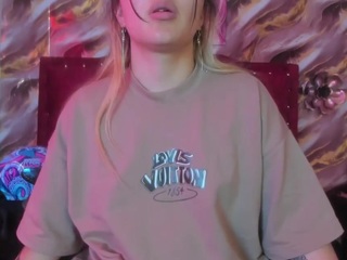 le modèle lihavega est en webcam porno dans un show sur le site camsoda, il possède les tags suivants: ahegao,sensual,naked,natural,nature,normal,office,public,pussy,seduction,sex toys,lovense,sexy,shaved pussy,squirter,strip,tattoos,teen 18,toys,young adult