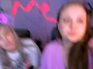 lucy-shy3's CamSoda show and profile