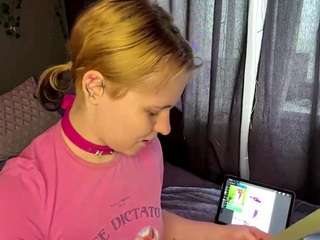 nelidagallington live cam profile