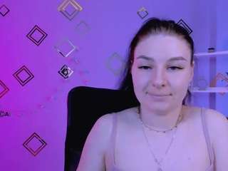 Este modelo está en vivo ahora. olivia-rage1