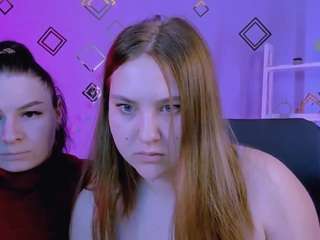 यह मॉडल अभी लाइव है. olivia-rage1