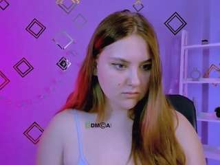 Este modelo está en vivo ahora. olivia-rage1