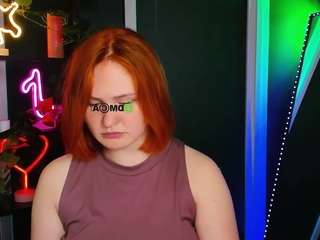 Ce modèle est en direct maintenant. polly-cute1