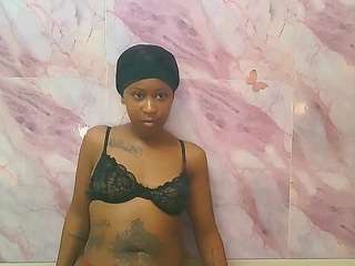 ebonsexyred webcam