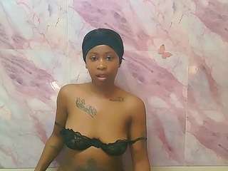 ebonsexyred webcam