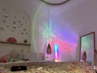 keirasworldd live webcam show