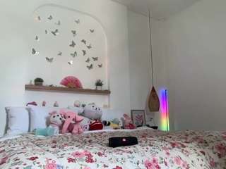keirasworldd live cam preview