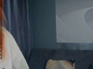 loriurie Live Webcam on CamSoda