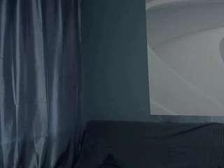 loriurie live webcam show