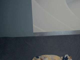 loriurie live webcam show