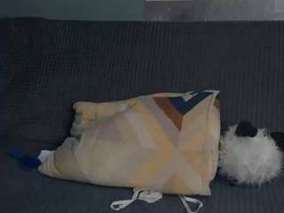 loriurie live webcam show