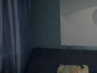 Mozelle live webcam show
