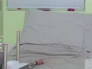 prepare-2-twerk's CamSoda show and profile