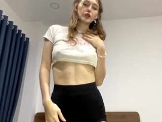 rosalievasseurbe... Live Webcam on CamSoda