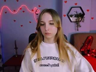 adelina-riley Live Webcam on CamSoda