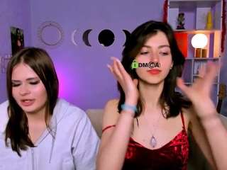 adelina-riley Live Webcam on CamSoda