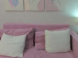 alicia-long's CamSoda show and profile