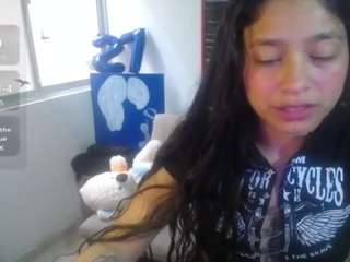 amaia-t live webcam show
