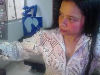 amaia-t live webcam show