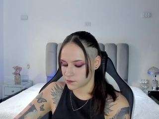 annyy-thompson webcam