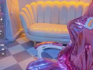 ariana18-b