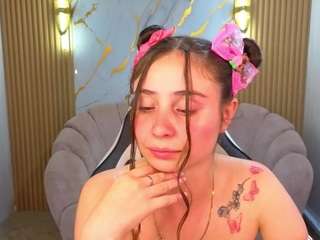 ariana18-b