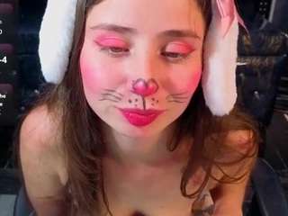 ariana18-b
