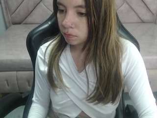 Live webcam model eco-deluna-v on Soda Cams