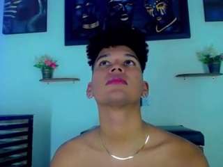 emmacorine live cam profile