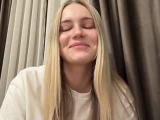 ethelynrattanasinh webcam