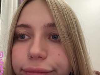 ethelynrattanasinh webcam