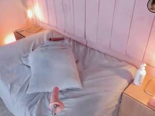 hillary-collins webcam