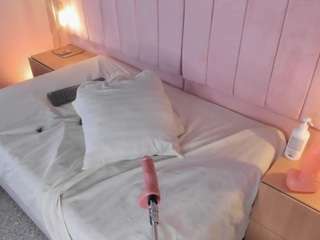 hillary-collins webcam